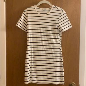 White w/ Navy Stripes Tobi T Shirt Dress